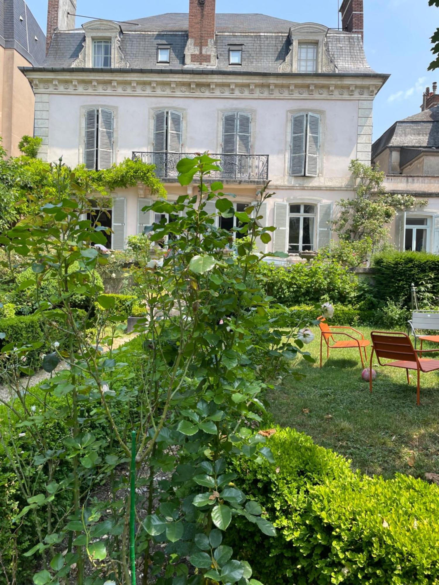Hotel Belle Fontaine Bourges Exterior foto